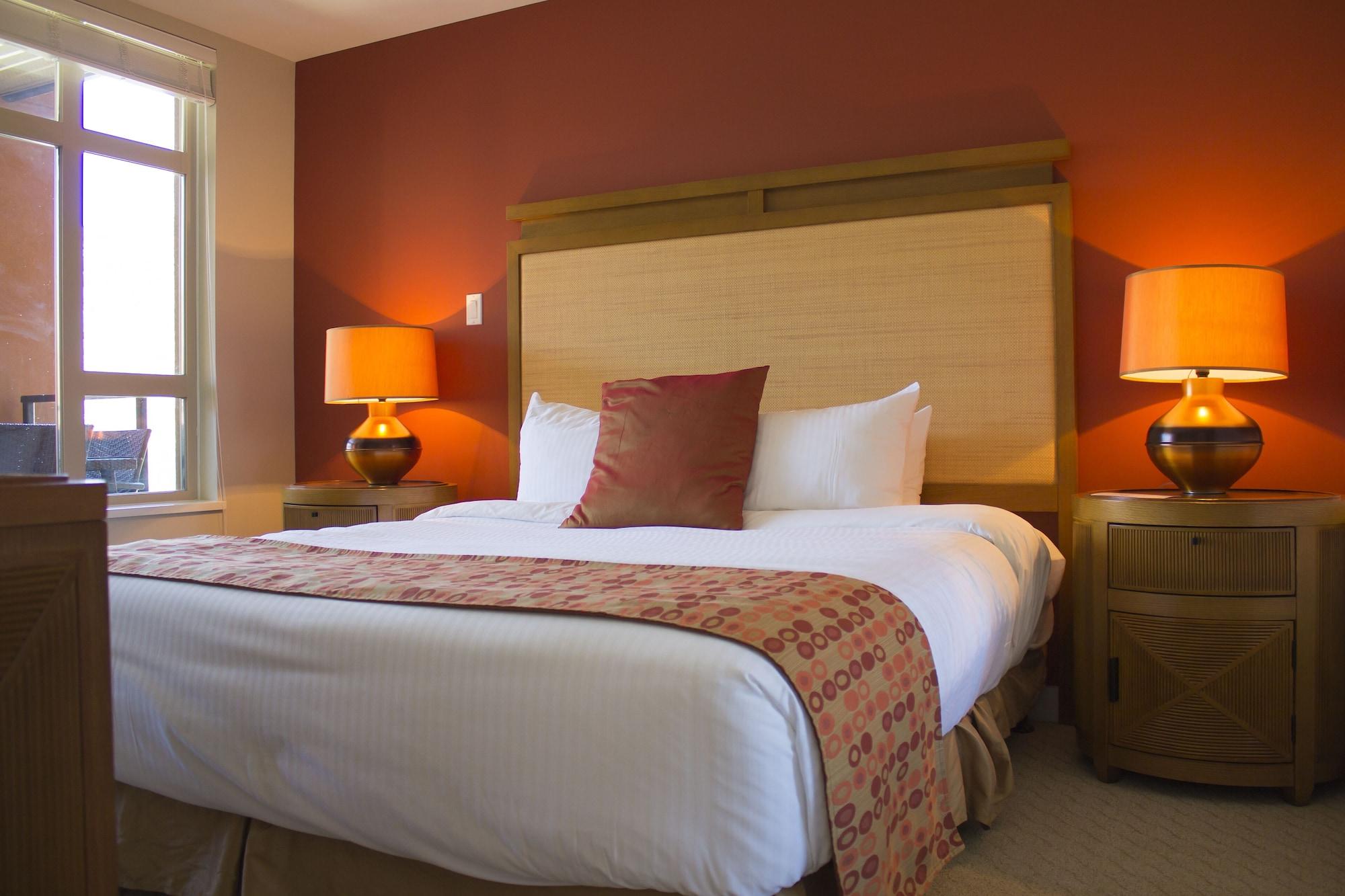 Hotel Watermark 4*