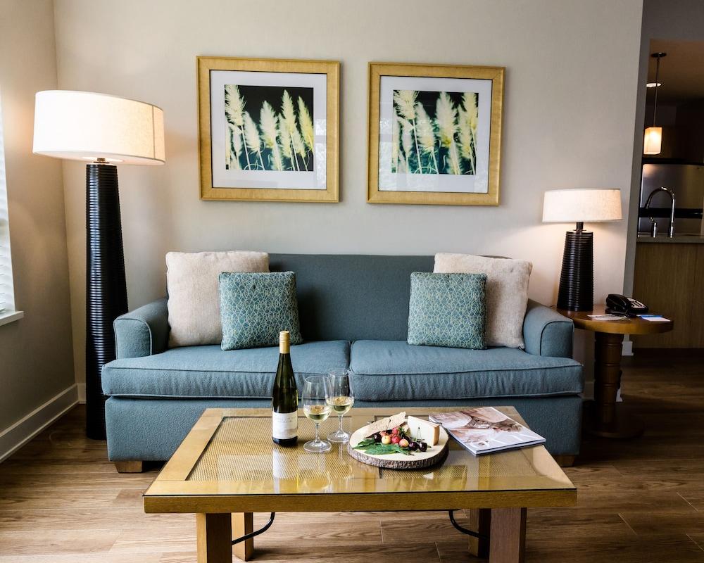Watermark Hotel